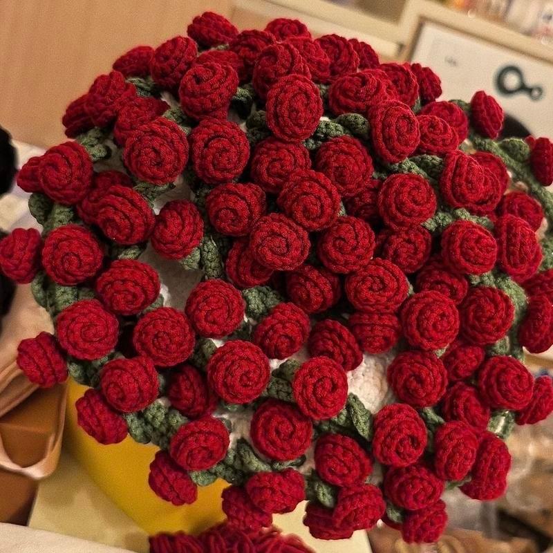 【FaddishDeal】Crocheted Bouquet Blanket, Handmade Soft, Lightweight, and Romantic Rose Knitted Shawl Blanket. Home decor, the perfect gift for Mom.