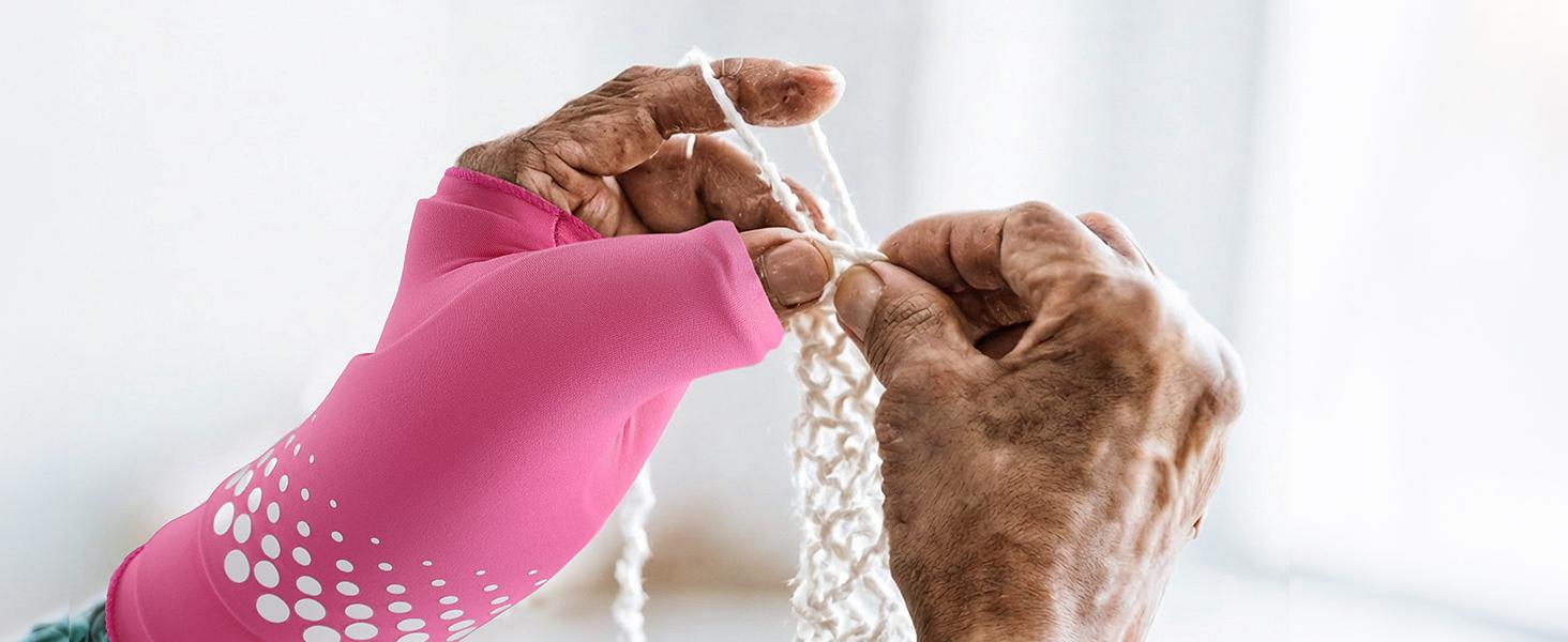 Fitomo Wrist Ice Pack Wrap Couple Set Wearable icepack-Experience Hot & Cold Compression Therapy enhanced by 3D Cooling Tech – a Reusable Wrap for Soothing Sore Wrists, Reducing Swelling & Daily Comfort