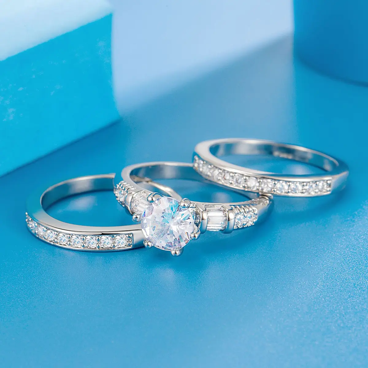 Three-piece women's stainless steel cubic zirconia wedding ring set fashion luxury eternity rings men women proposal rings
