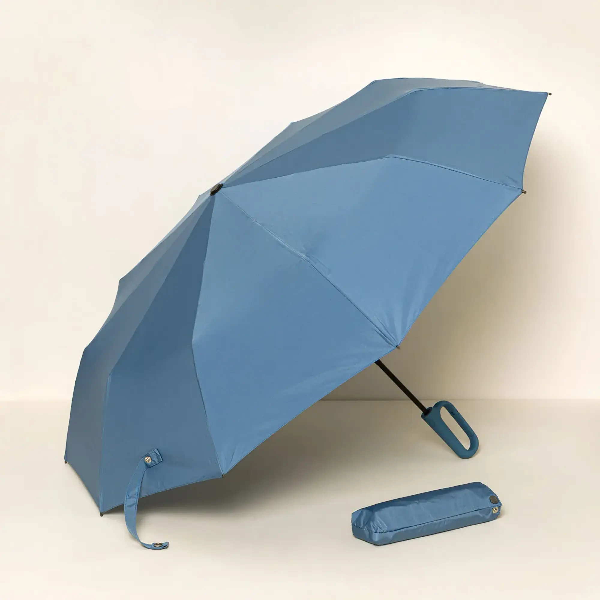 Clip and Go Umbrella by URBN ELEMNTS
