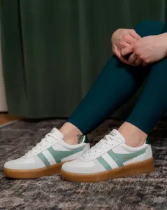 Gola Women's Grand Slam Elite Sneaker - Classic Silhouette with Iconic Gola Aesthetic & Striking Pink Accent for Casual & Athletic Wear