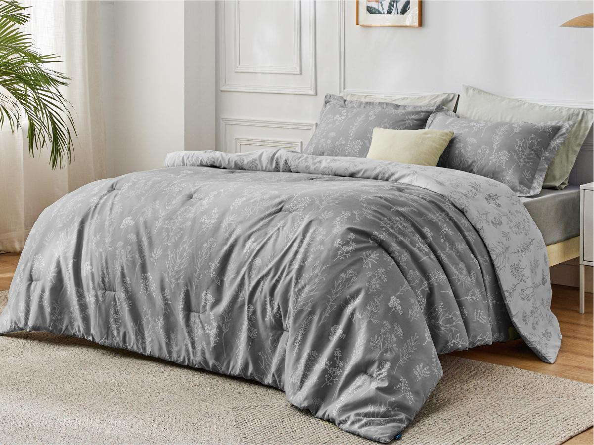 Bedsure 3 Pieces Cute Floral Bedding Comforter Set -Soft  Bed Set, 1 Soft Reversible Botanical Flowers Comforter and 2 Pillow Shams Gifts