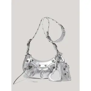 Women's Lightweight Crocodile Pattern Folded Bag, Metal PU Stud Design, Daily Use Fashion Accessory, Stylish Women's Handbag