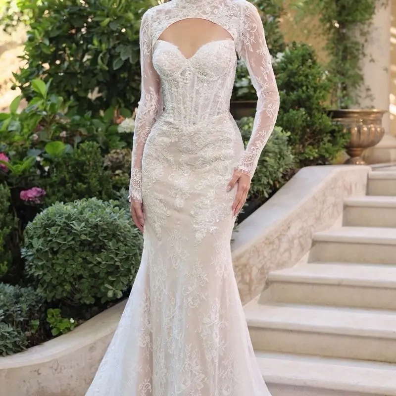 Detachable long sleeve wedding dress