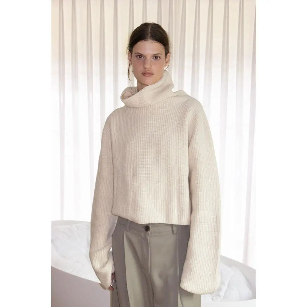 KIM CASHMERE-BLEND SWEATER | cosmic latte