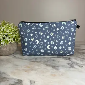 Pouch - Dog, Sleepy Nighttime Paw