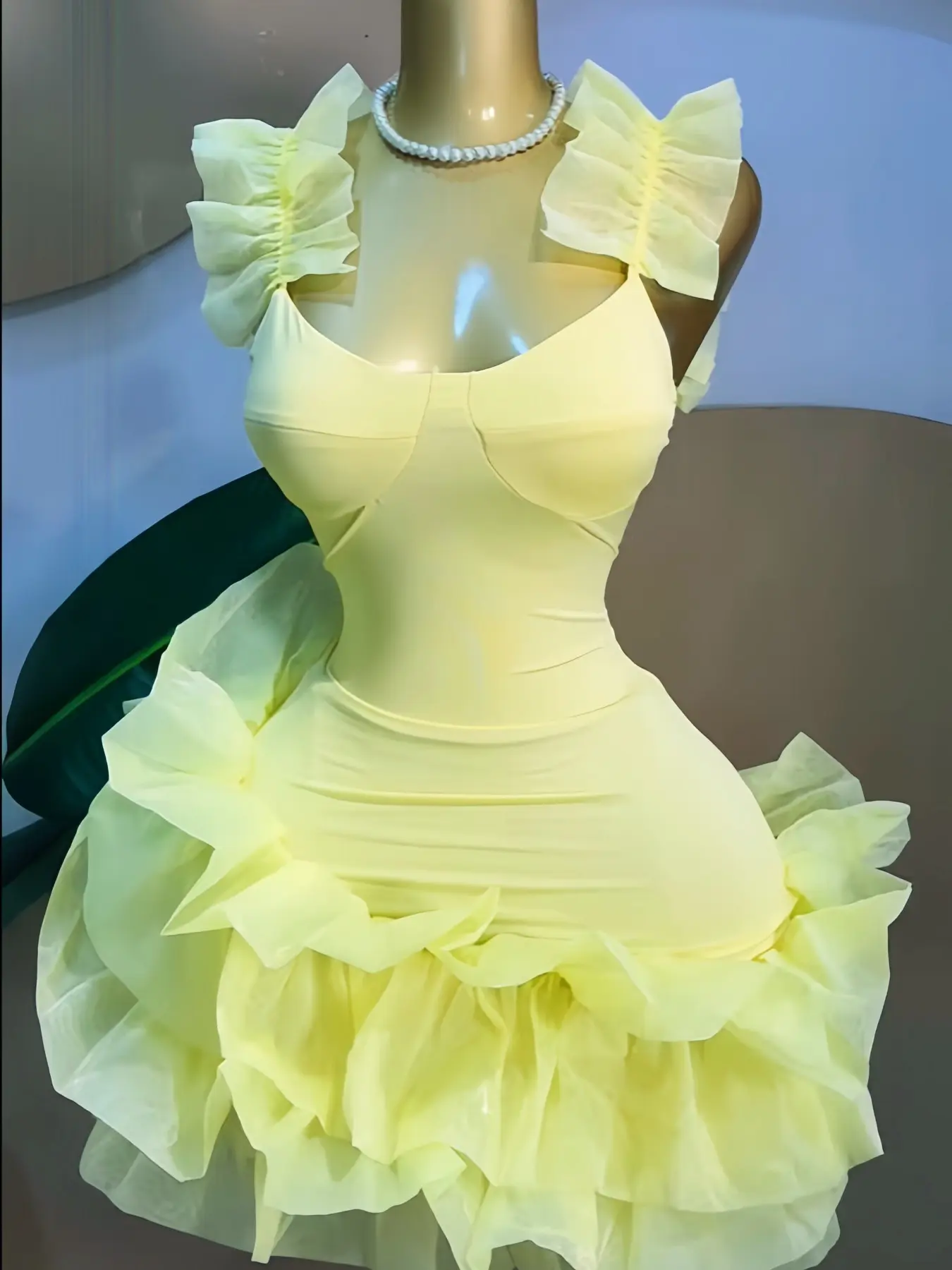 Women's Elegant Sleeveless Ruffled Hem U-Neck A-Line Woven Mini Dress, Fashion Party Formal Evening Dress, Trendy Feminine Birthday Dress