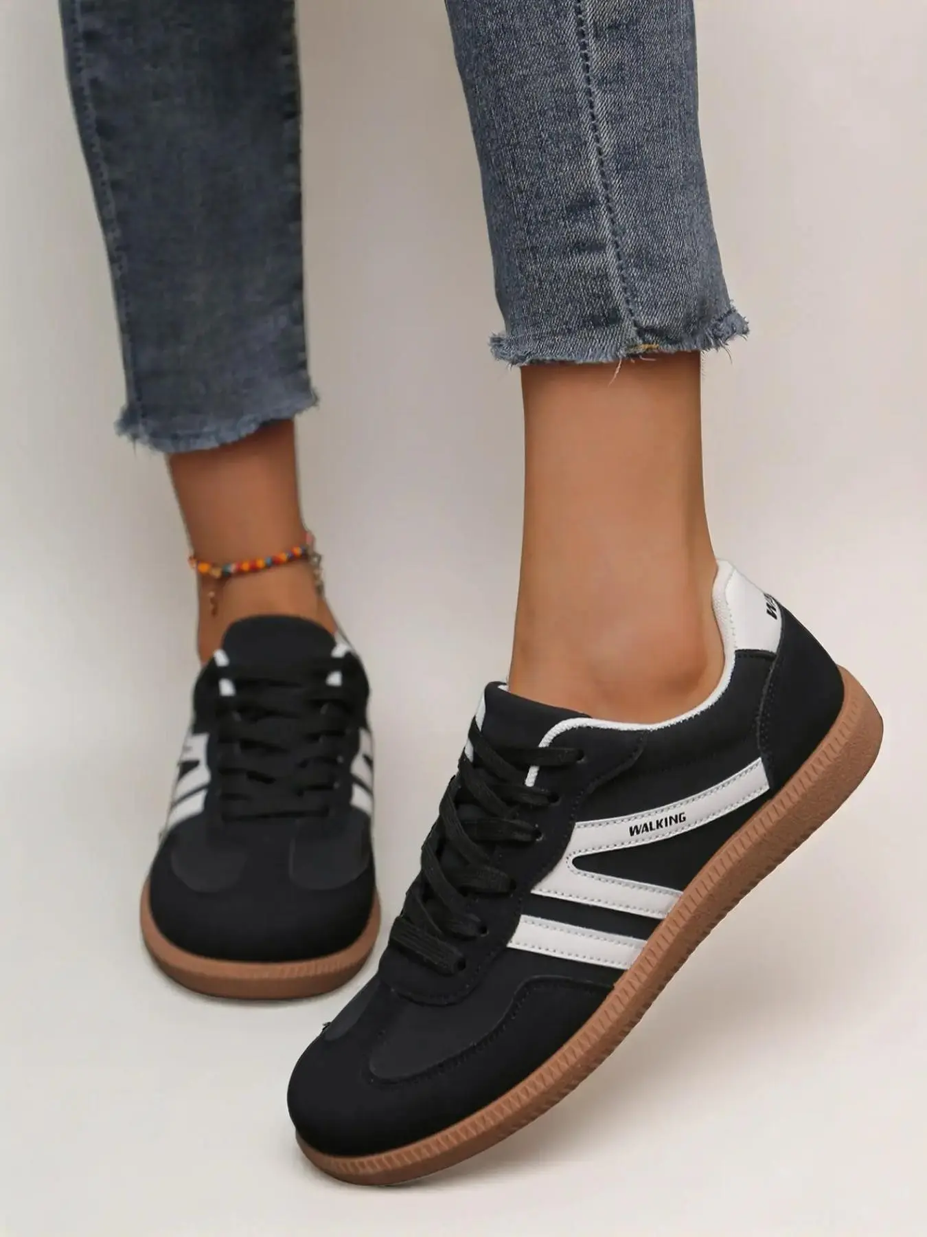 Unisex Casual Low Top PU Leather Athletic Sneakers, Walking Shoes, Sports Shoes, Casual Trainers, Soft Sole Rubber Bottom, All-Season Campus Style, Less Than Ankle Height, Plain Design, Casual Trainer Footwear