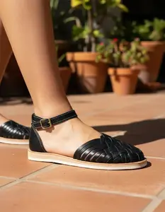 Women's Mexican leather Huaraches flat sandals, model 922, hand-woven style with adjustable ankle strap, genuine leather upper, comfortable, ethically made in Mexico, closed toe.