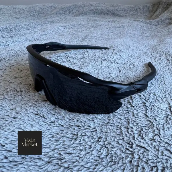 Full-Rim Shield Frames – Bold Wraparound Unisex