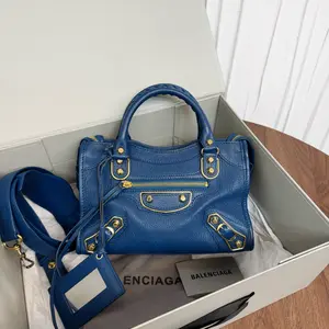 Pre-owned Balenciaga Leather Shoulder Bags 7.8'' R13969 Shoulder Bag C6846739151 0202 T3 Mia