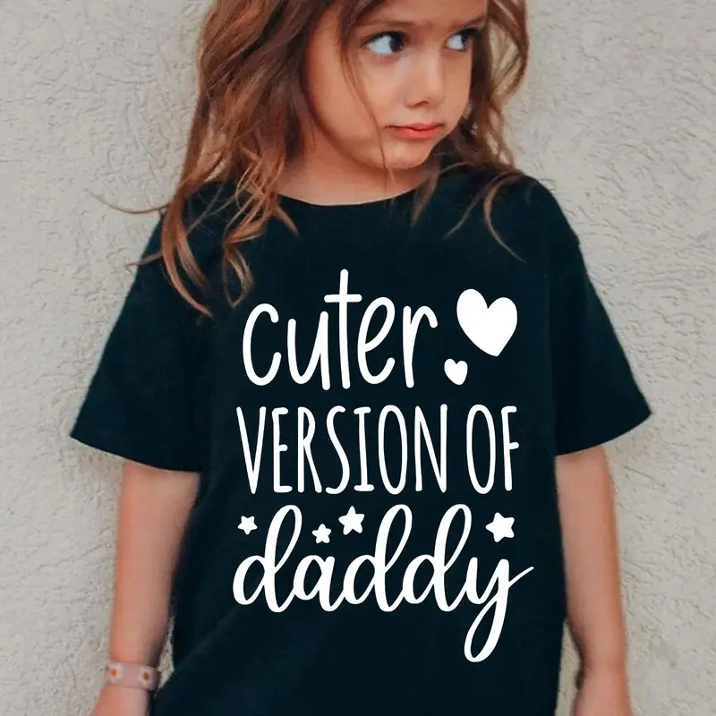 Girls' Cotton "Daddy Love" Letter Print Tee - Kids Clothing Girls, Cute Scoop Neck Short Sleeve Summer Fitted Basic Top, Heart Stars Print, Playful Vibe, 2-3y/3-4y/4-5y/5-6y/6-7y