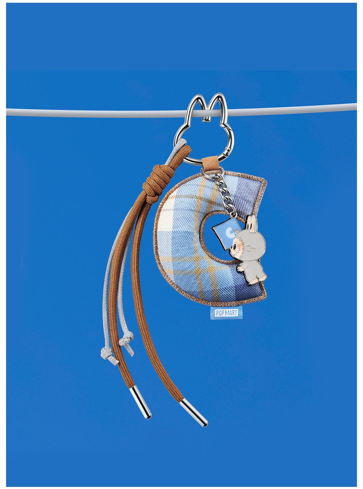 [Spanish] – THE MONSTERS Pin for Love Series – Colgante de Letras, Caja Sorpresa (A-M)