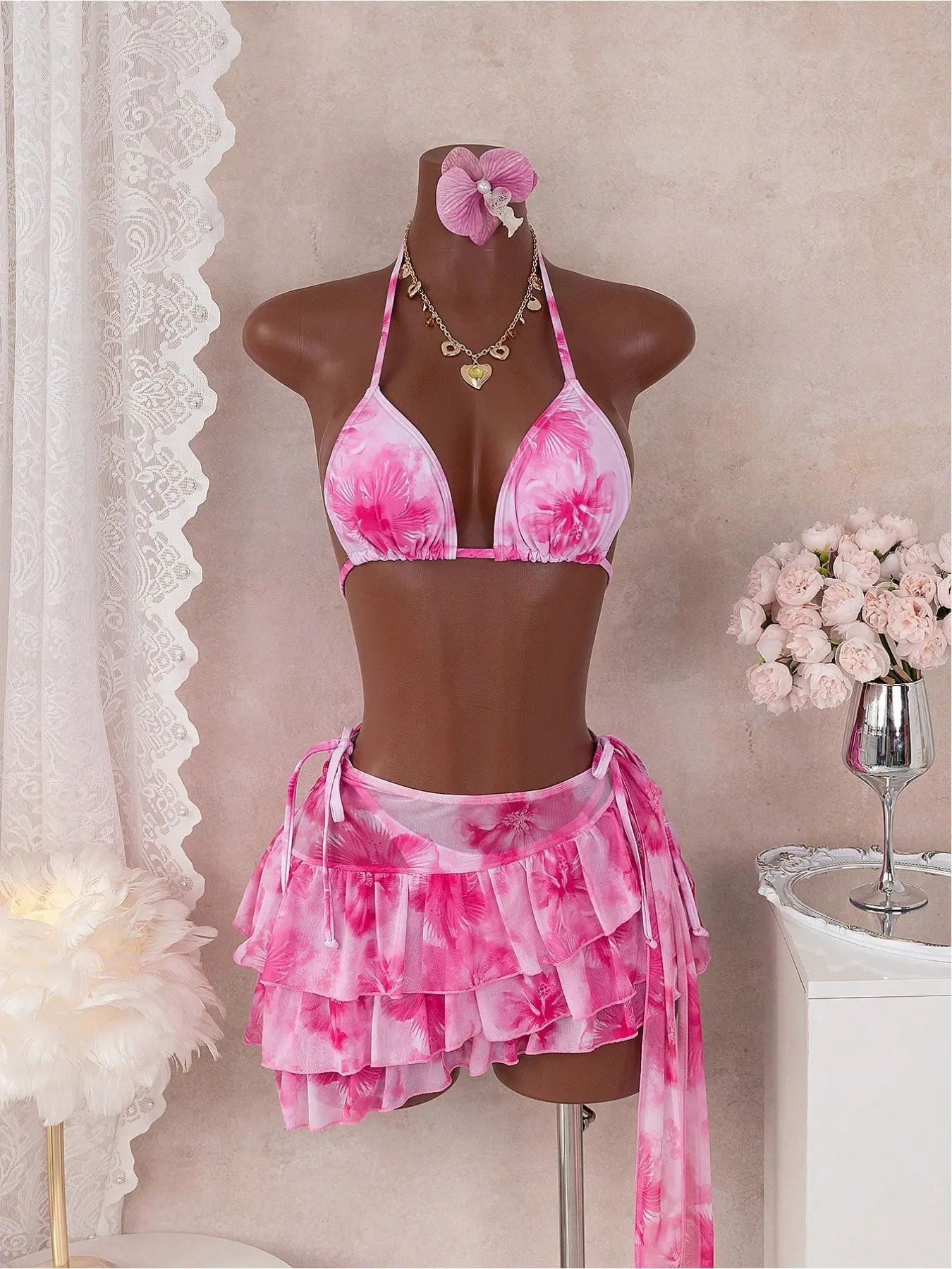 Romantic printed three-piece set for women, suitable for occasions such as seaside gatherings and pool parties, floral print bikinis, Floral Swimsuits, Floral Printed Swimwear, Bikini Sets, Summer Swimsuits