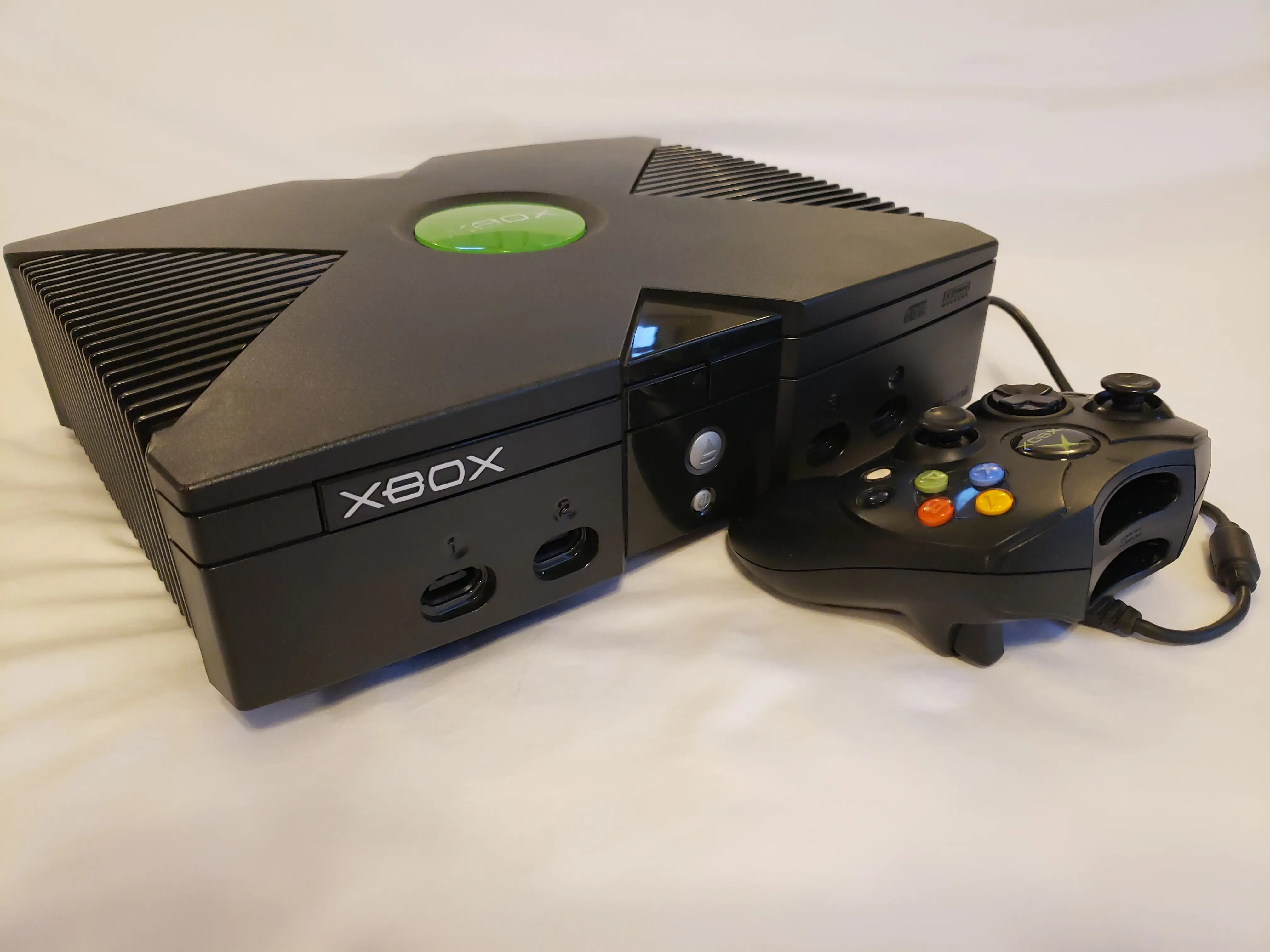 Custom Original Xbox With 2TB Hard Drive | Microsoft OG Xbox Home Console | Xbox LIVE Insignia & Classic Nostalgic Games | Retro Vintage Games | Plug & Play Nostalgia
