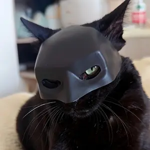 Funny Prank Bat Pet Cat Helmet with Elastic Strap Photo Mask Engaging Interactive Toy, Fun Animal Halloween Costume Accessory for Playtime Memorable Moments