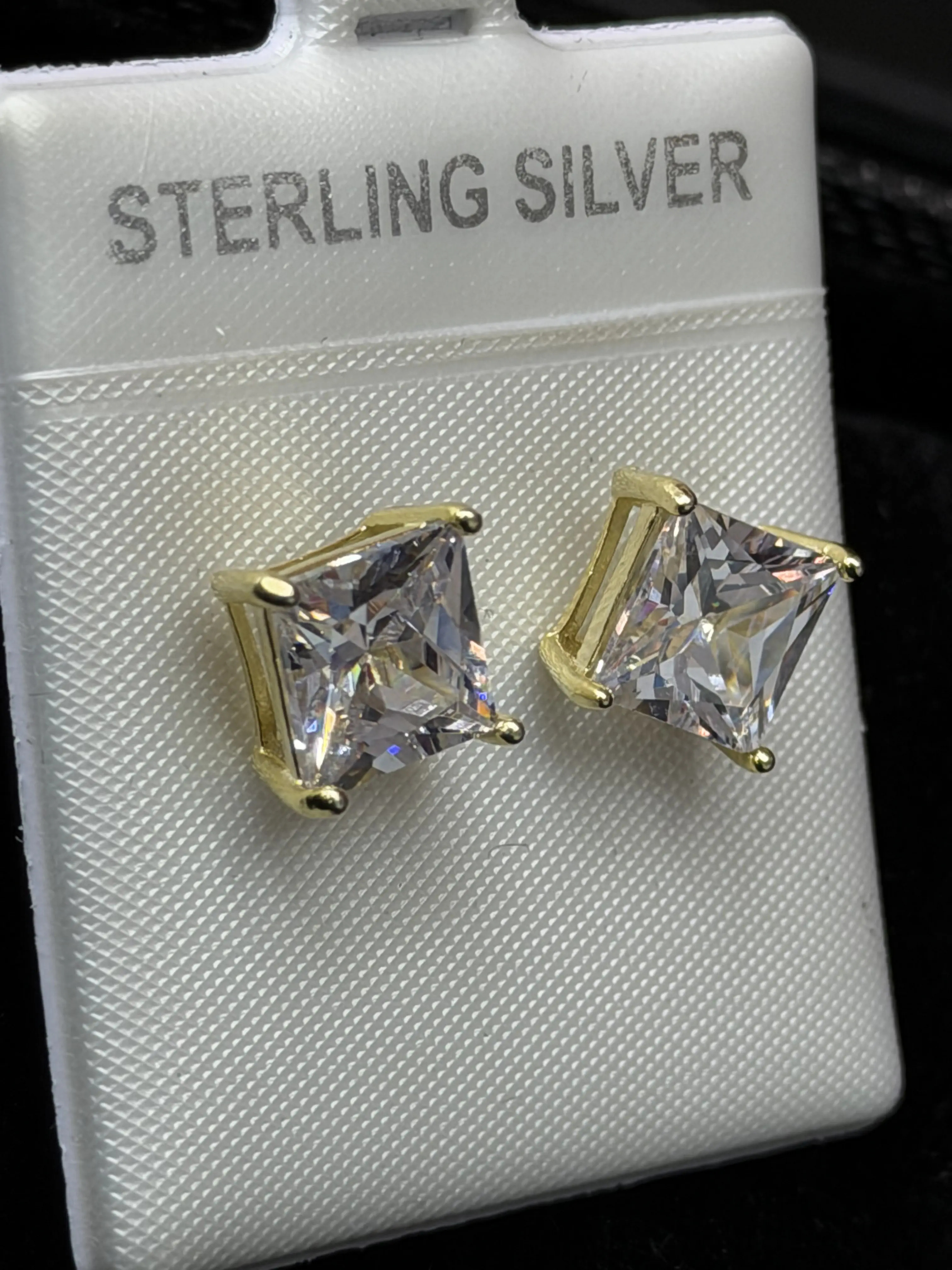 Unisex 925 Sterling Silver Gold-Plated Princess Cut CZ Sparkle Stud Earrings for Party Wear