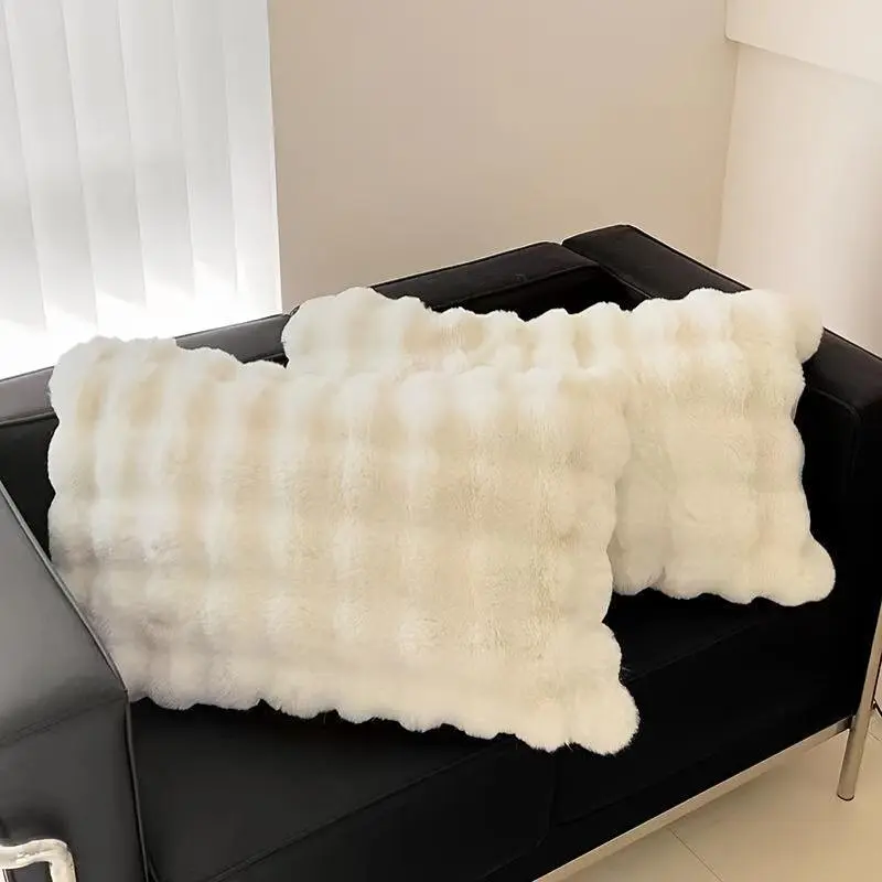 Ultra-Soft Faux Rabbit Fur Modern Pillow - Luxurious White Throw Pillow with Zipper Closure for Sofa, Bed, Living Room & Bedroom Decor pillow Coffee Table Cushions Comfy Cushions Breathable Cushion