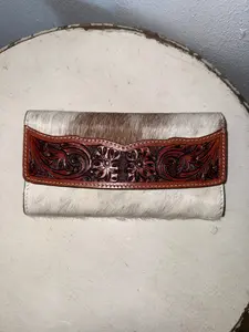 Desert Wallet