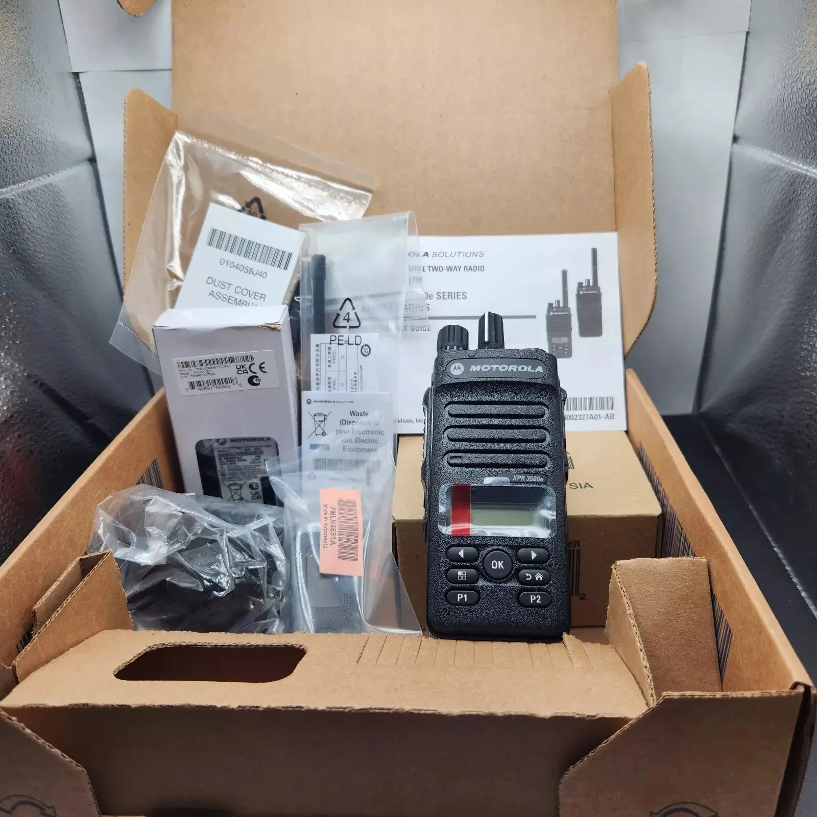 MOTOTRBO Motorola XPR 3500e XPR3500E UHF UL Approved Intrinsically Safe Wi-Fi Radio AAH02RDH9VA1AN