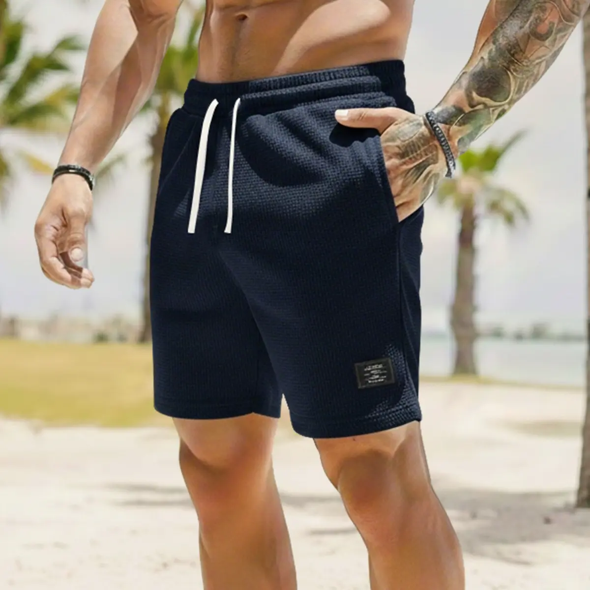 Men's outdoor shorts, loose version, sports style, solid color inelastic, polyester fabric, multi-pocket design waist belt drawstring, casual five-point pants are suitable for men's summer