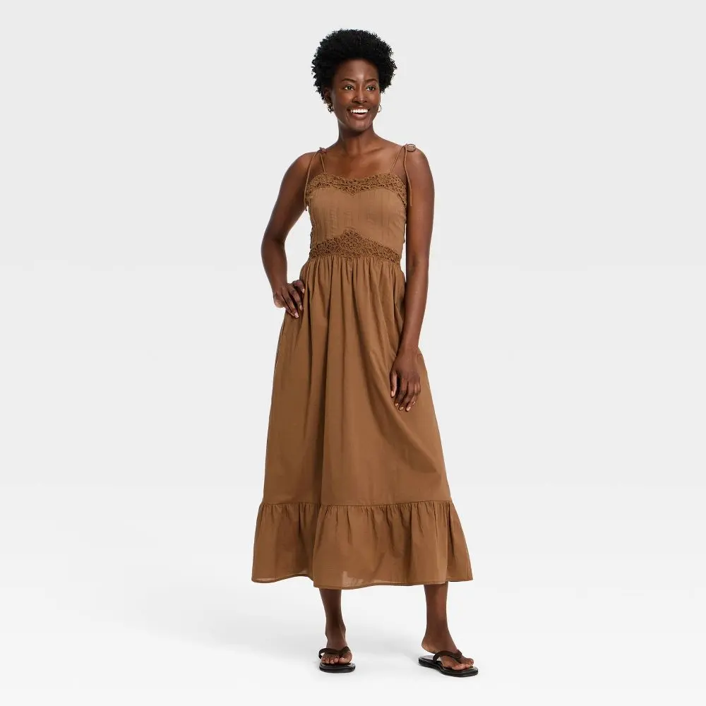 Women's Sleeveless Lace Pullover Cami Midi A-Line Dress - Comfy Elegant Garment for Universal Wear