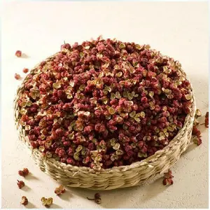 Sichuan peppercorns (5.3oz/150g) have a numbing and spicy flavor and are suitable for Chinese dishes and spices. They can also be used in baking and beverages.