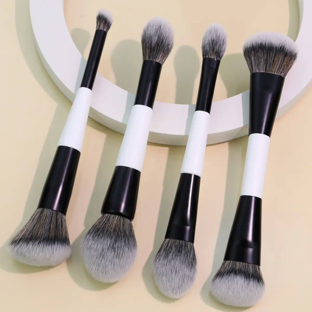 4-Piece Dual-Ended Makeup Brush Set, Beauty Brush Set, Face Makeup Brush, Cosmetic Brush, Multifunctional Makeup Brushes, Foundation, Blush, Eyeshadow, Concealer & Contour Brushes, Ideal for Women & Girls, Makeup Brushes Kits, Cosmetics Brushes Set