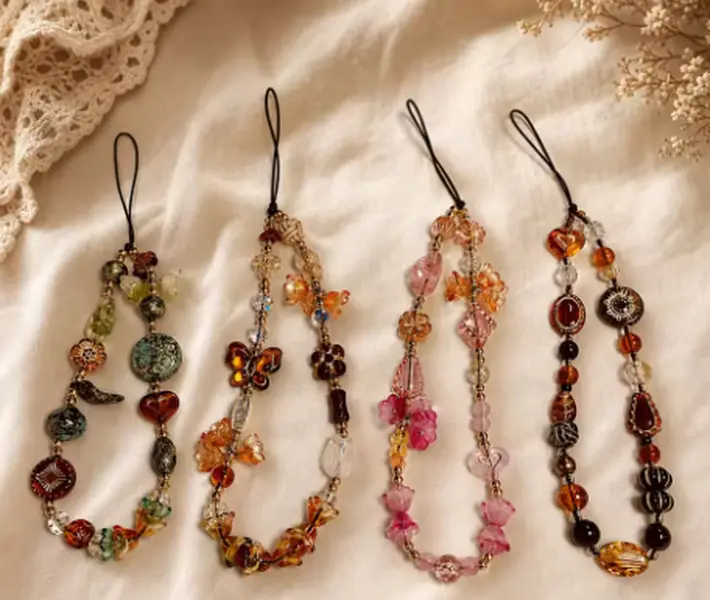 Fashion Women Beaded Phone Charm Strap Ins Wrist Hanging Ornament Phone Case Keychain CCD Camera Anti-Lost Lanyard Adjustable Personalized