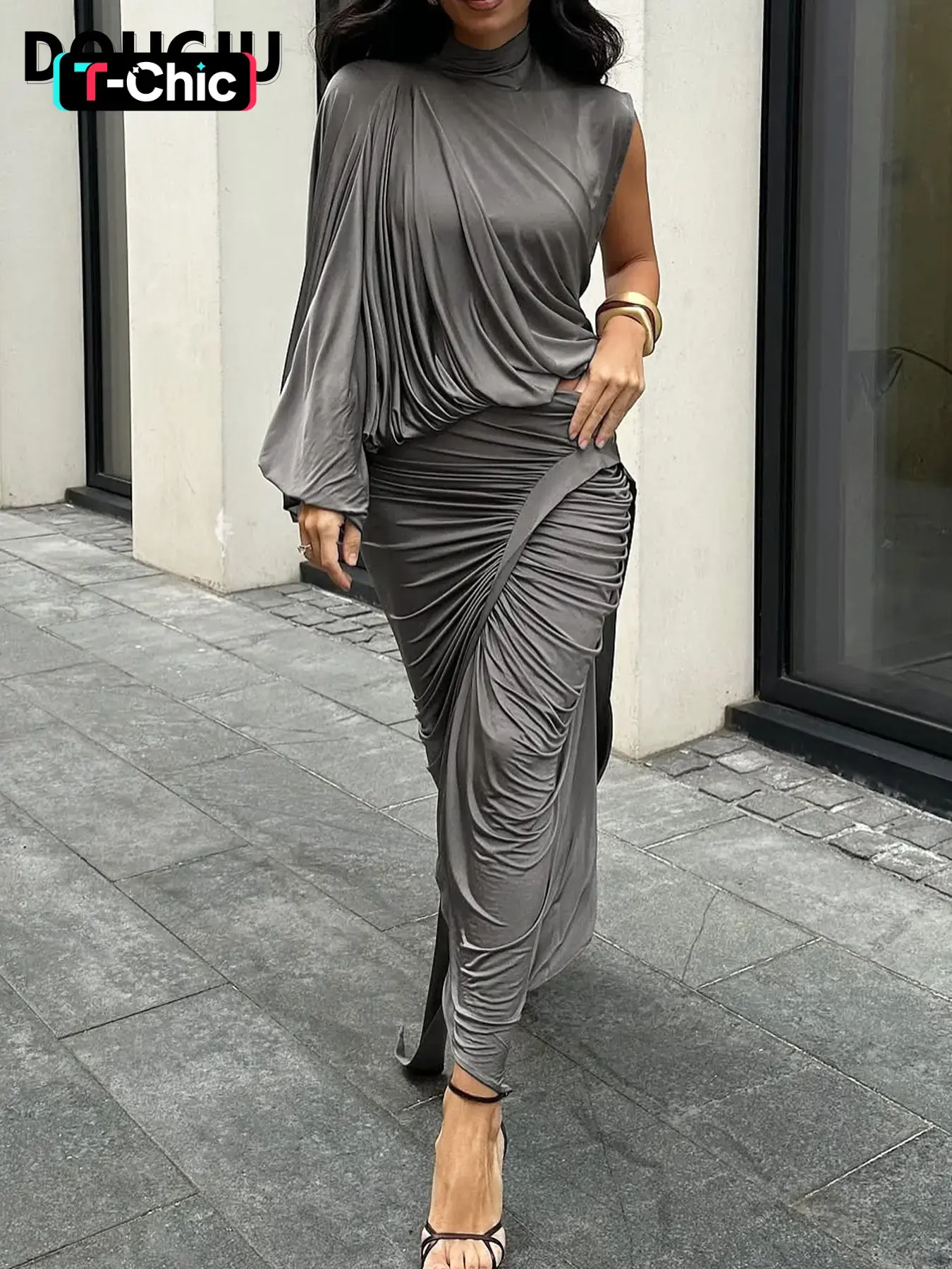 DOUCIU Spring And Autumn Intellectual Elegant Chic Minimalist Simple Casual Street Photography Look Skirt Set Outfit Women'S Fitted Thin Solid Color Half-Sleeved Top And Skirt Two-Piece Set, Outfits Set, Summer Womenswear Clothes