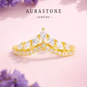 【#50 BD】Crown-shaped band ring, a gorgeous stackable band ring  women's weddings and engagements band ring