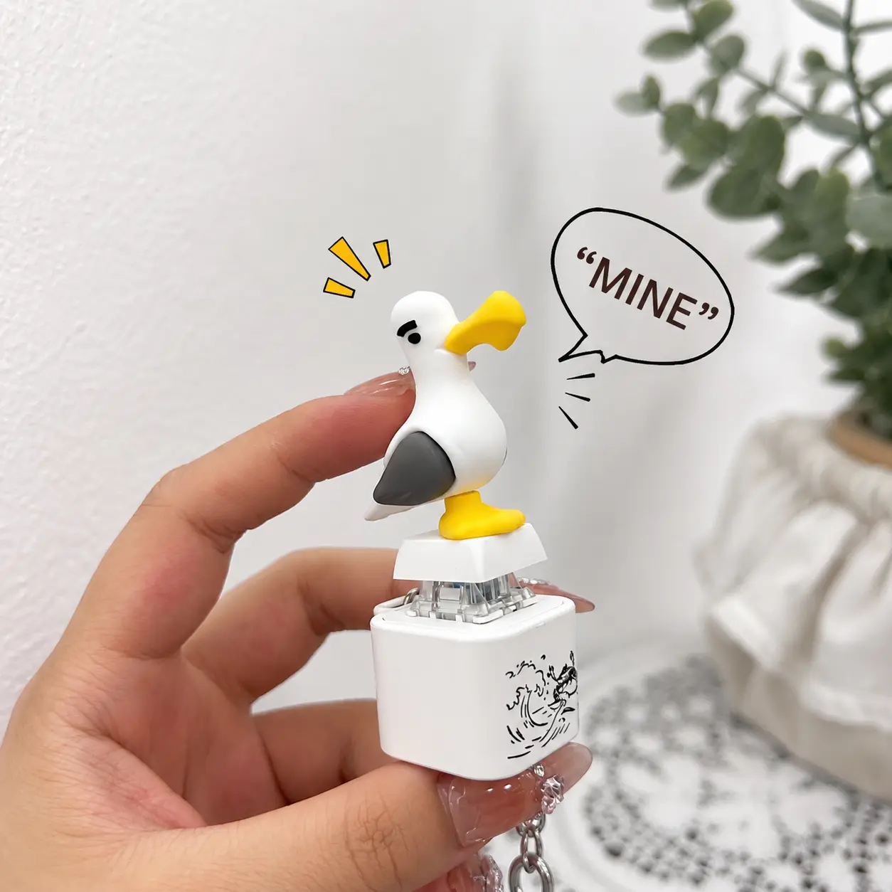 Seagull MINE! Button Keychain-Real Sound & LED Light, Funny Interactive Gift for Friends & Family campingessentials