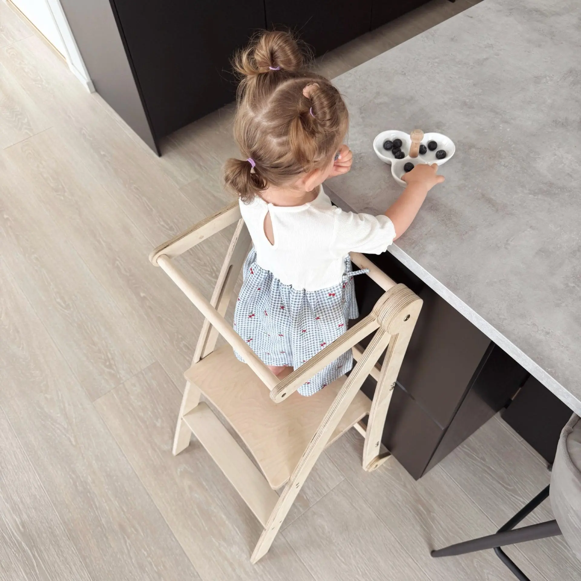 Montessori Adjustable & Foldable Learning Tower for Toddlers - Safe Kids Step Stool with Anti-Tip Protection (Ivory)