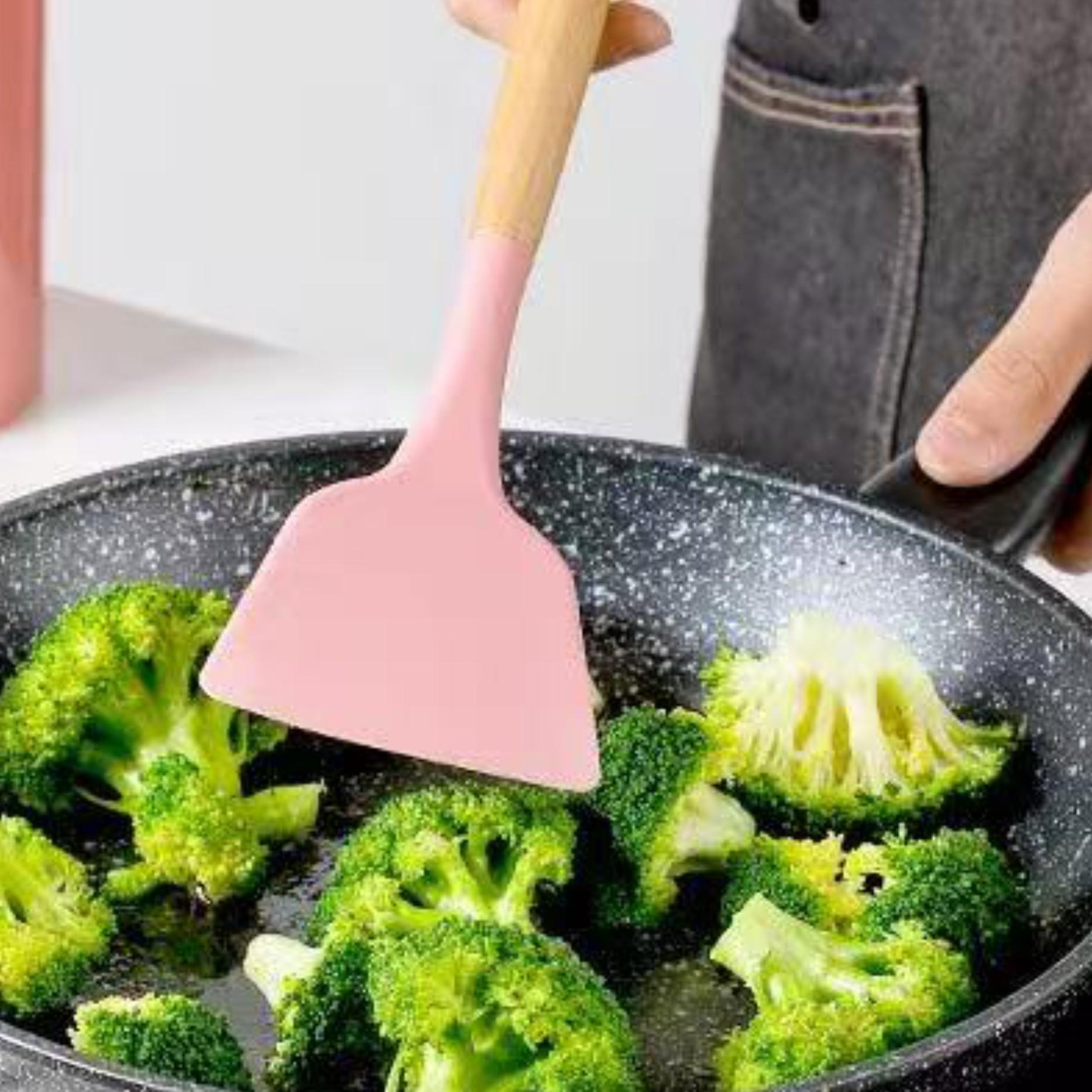 Kitchen Knife Set with Heat-Resistant SiliconeUtensils and Wooden Handles ldeal Gift forWomen on New Year, Valentine's Day 33-PieceSilicone Cooking Utensils Kitchen Utensils Set446 °Heat-resistant Spatula Clip for Heat-resistant Cookware