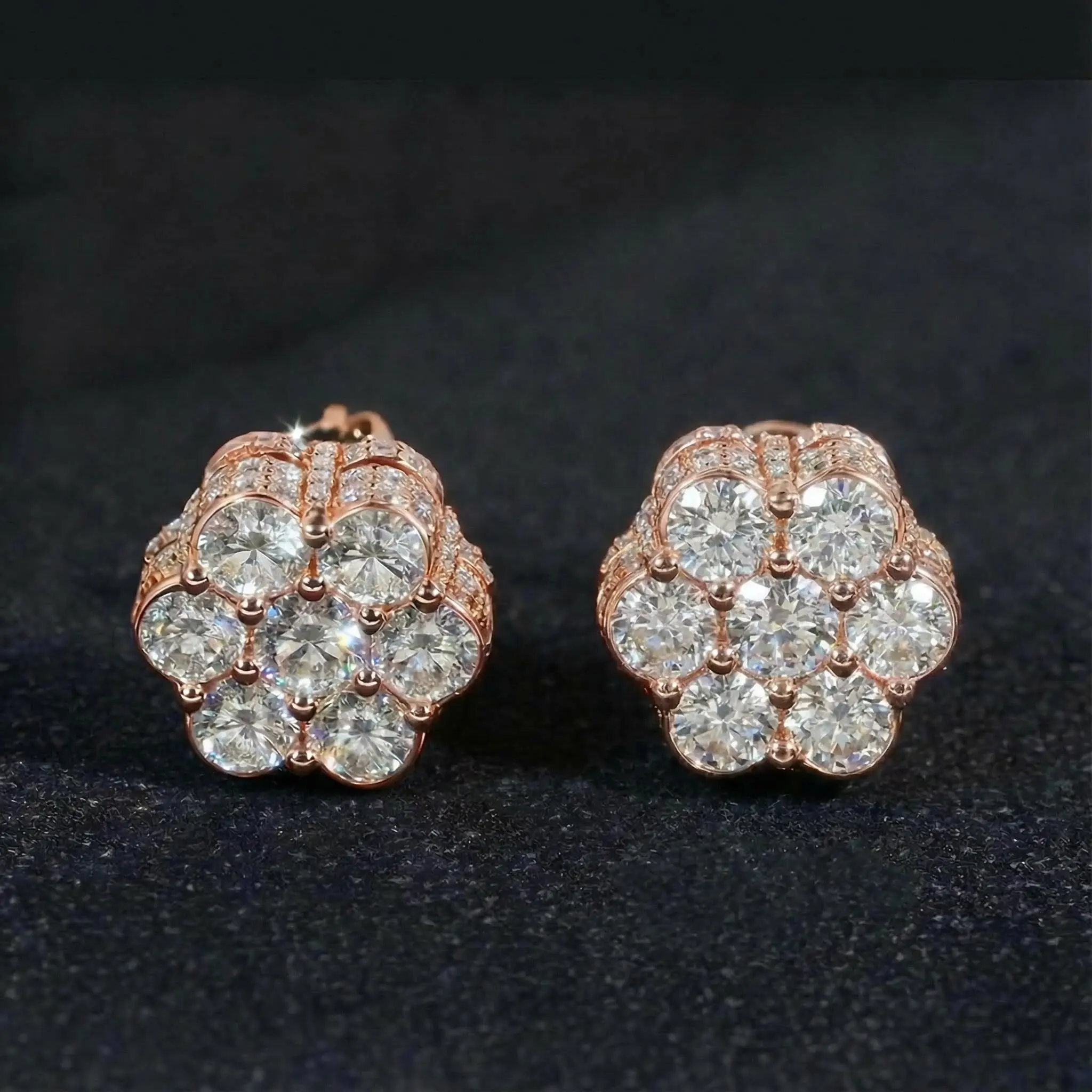 HELLOICE Moissanite Stud Earrings Cluster Flower Full Paved Earrings VVS D Color Full Synthetic Moissanite Earrings Jewerly Gift Pretty Studs Sparkling Ear Jewelry