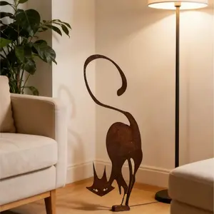 Whimsical Home Decor Metal Garden Cat Sculpture Casts Festive Shadows for Holiday Nights Unique Outdoor Art Decoration Decorative house decor