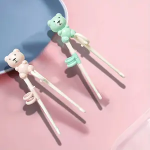 1 Pair of 3D Bear-Shaped Training Chopsticks - Available in Pink/Green Colors with Adjustable Support Rings - for Family Dining Learning/Beginners' Chopstick Practice.