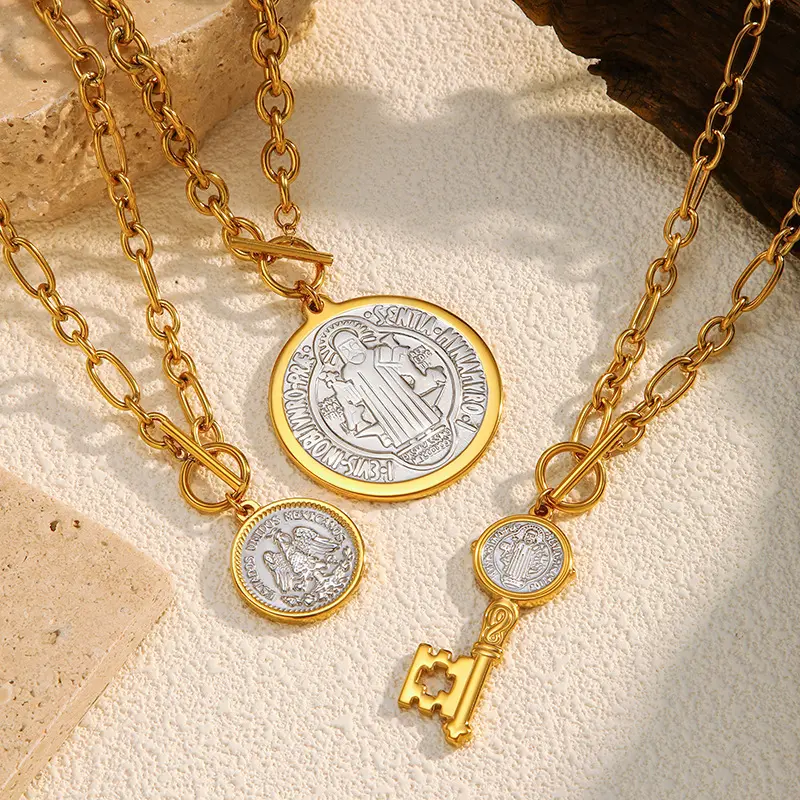 Unisex Gold-Tone Stainless Steel Pendant Necklace - 3-Style Coin, Key, Medallion Charms, Y2K Costume Jewelry Gift