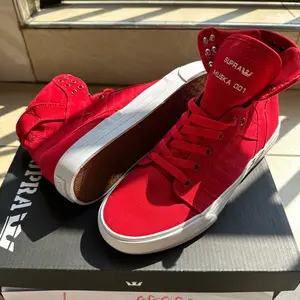 Supra Skytop D Bold Red Limited Edition - High-Top Canvas Street Sneakers