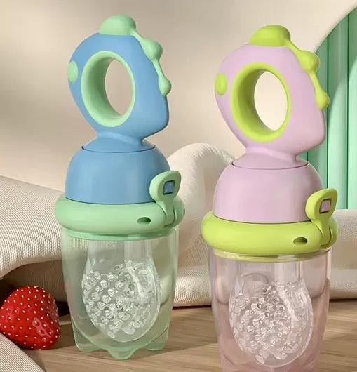 Silicone Fruit Teether, 1 Piece Rotating Push Type Fruit Feeder, Baby Fruit Feeder Pacifier, Baby Feeding Fruit Teether, Baby Food Supplement Feeder, Baby Teething Toy, Cute