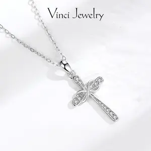 925 Sterling Silver Möbius Cross Pendant Necklace, Twist Design Eternal Cross Necklace Faith Jewelry for Women, Infinity 8 Word Pendant Möbius Band Necklace, Hypoallergenic Stainless Steel Chain, 5A Cubic Zirconia, Elegant Daily Wear Cross Necklace