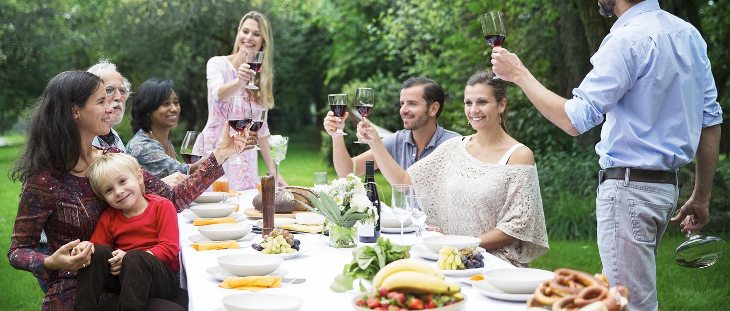 ROVSUN Chafing Dishes for Buffet 4 Pack, 9QT Chafing Dish with Multiple Food Pans Combo,Stainless Steel Buffet Servers and Warmers with Glass Lid & Folding Frame for Parties Weddings, Gold & Silver SpringStatements