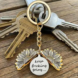 Retro Sunflower Pendant Keychain, DIY Key Ring With Slogan Engraved Pendant, Ideal Personalized Metal Keychain Gift For Men & Women