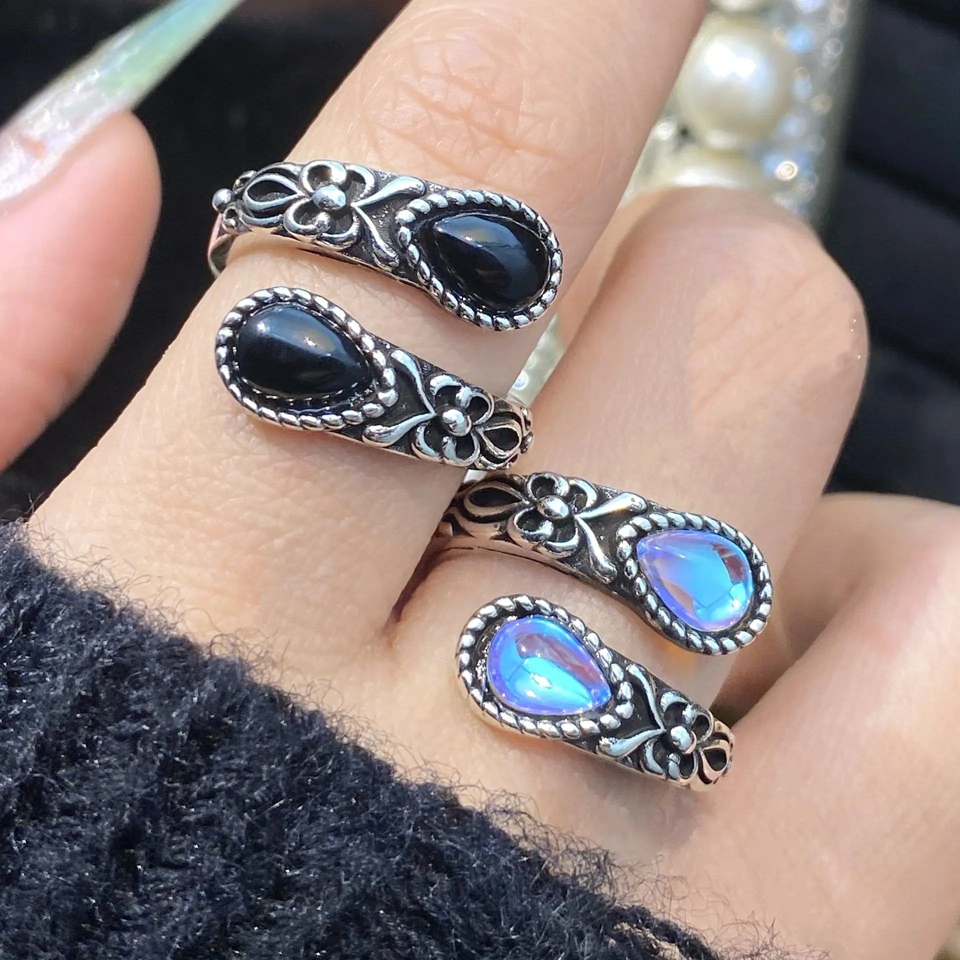 Sicbumi S925 Sterling Silver Moonstone Ring for Women And Men, Adjustable Thumb Open Ring, Victorian Vintage Style Hypoallergenic Nickel Free, Bohemian Style Ring for Daily, Party Jewelry Gift