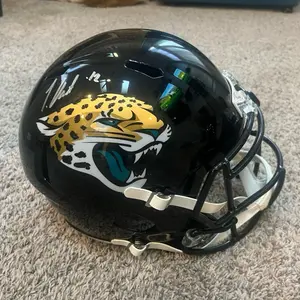 Travis Hunter Signed Jacksonville Jaguars Full-Size Replica Helmet | Beckett Authenticated