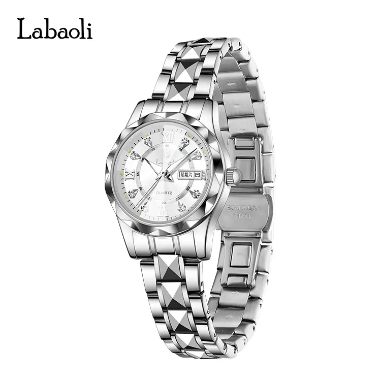 Versatile everyday watch with a minimalist dial and refined steel bracelet, water-resistant to 30 metres. Effortlessly complements any style, showcasing contemporary flair. Casual Trendy Wristwatch