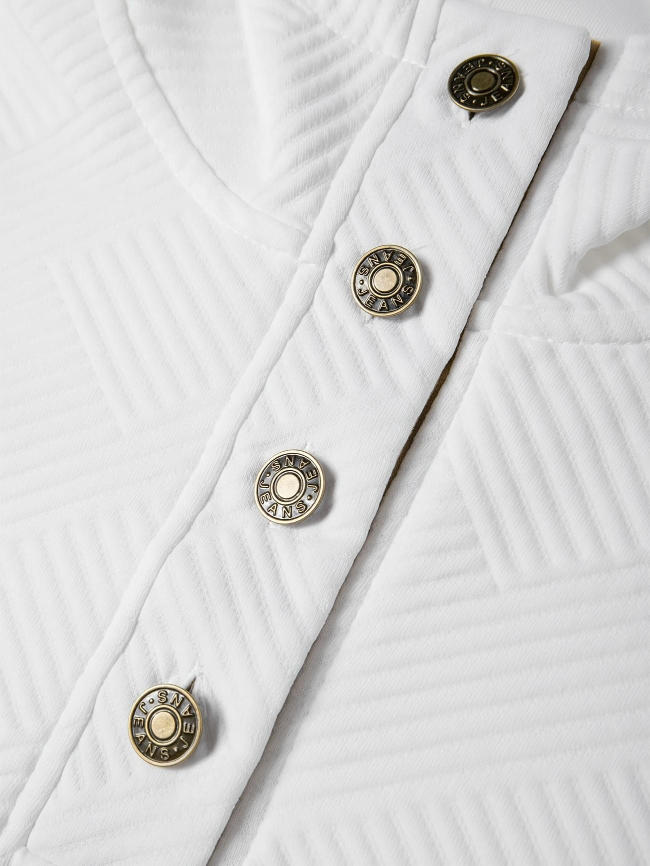 Two-piece sports set with unique button design, elegant and comfortable for daily wear