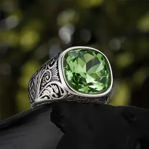 1pc Retro European American Style Men's Stainl Steel Ring 83.48gal Vacuum Electroplated Synthetic Faux Emerald Green Gemstone Intricate Detailing Unisex Couple's Jewelry Durable Affordable