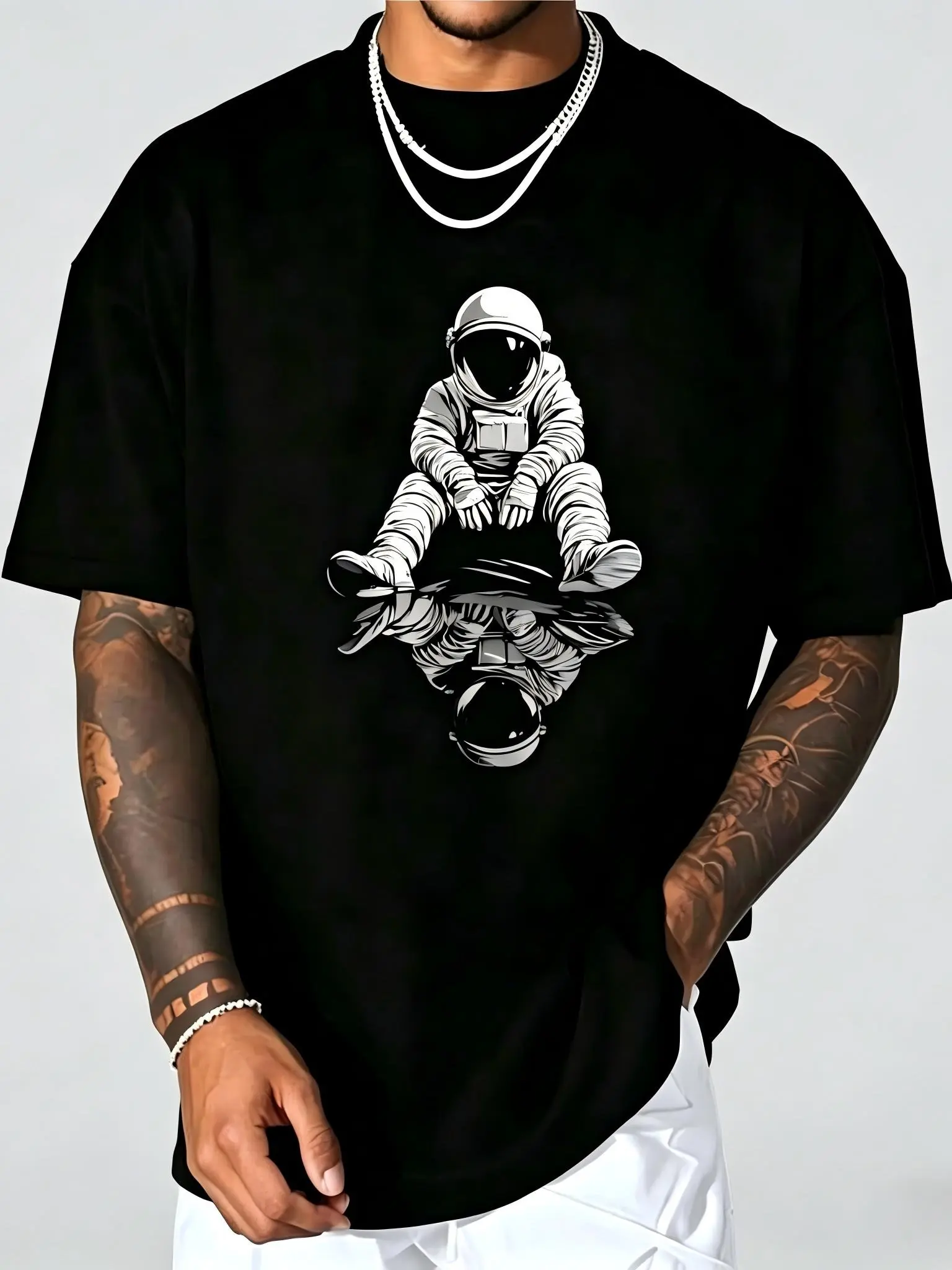Astronaut Graphic Illustration T-Shirt for Men - Casual Crew Neck Short Sleeve, Soft Breathable Cotton, All-Season Summer Spring Everyday Top, Great Birthday Gift for Space Lovers, Outdoor Daily Wear, Streetwear, Machine Washable