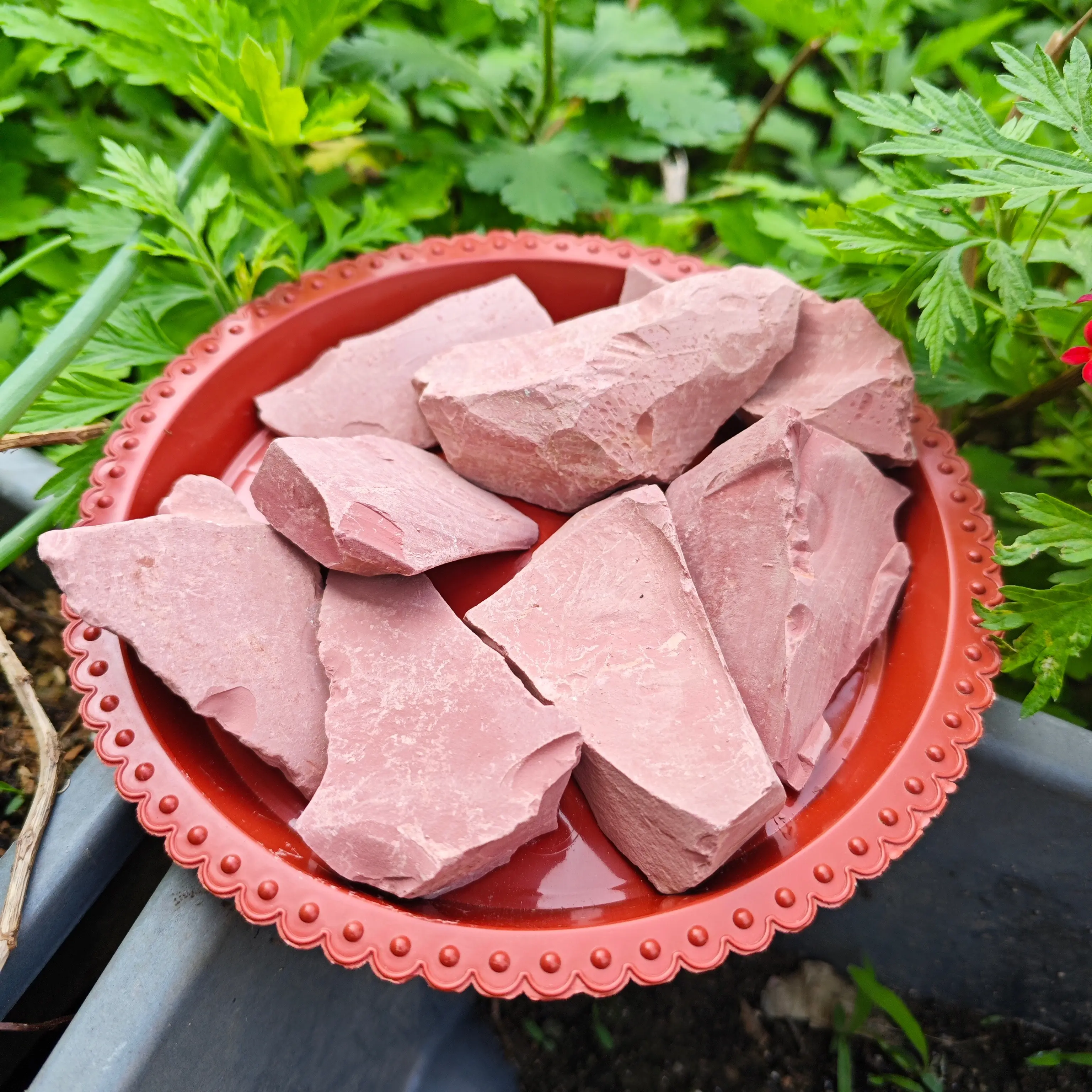 7 oz (200g) Pink Kaolin Clay Chunks - 100% Pure Natural, Edible & Cosmetic Grade DIY Clay for Adults, No Additives Single Item Garden Soil Rocks, Hair Care (Slightly Sticky When Wet), Natural Clay